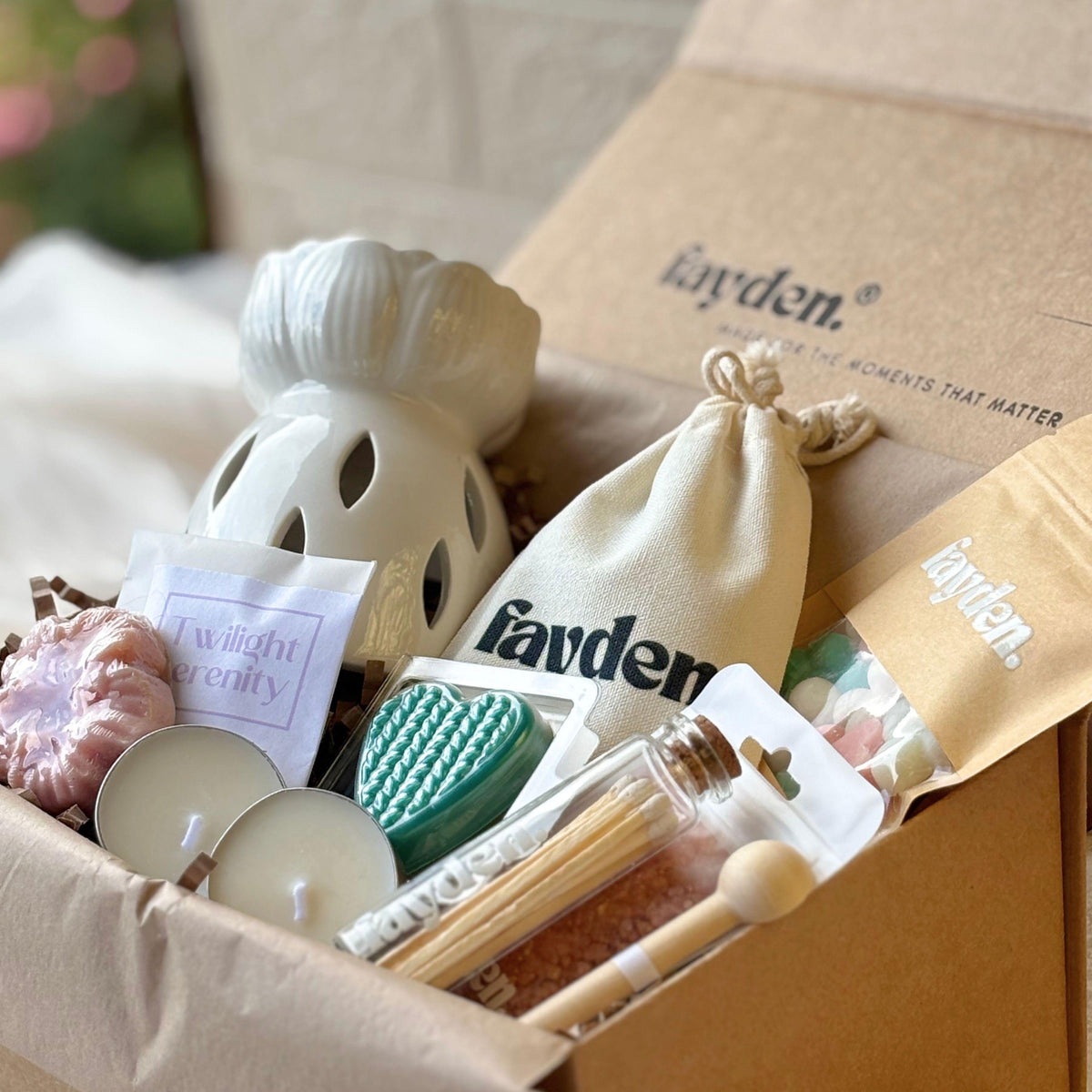 Premium Wax Melt & Burner Starter Set | Handmade Scented Soy Wax Melt Gift Box | Elevated Home Fragrance Gift | Aromatherapy Experience Idea