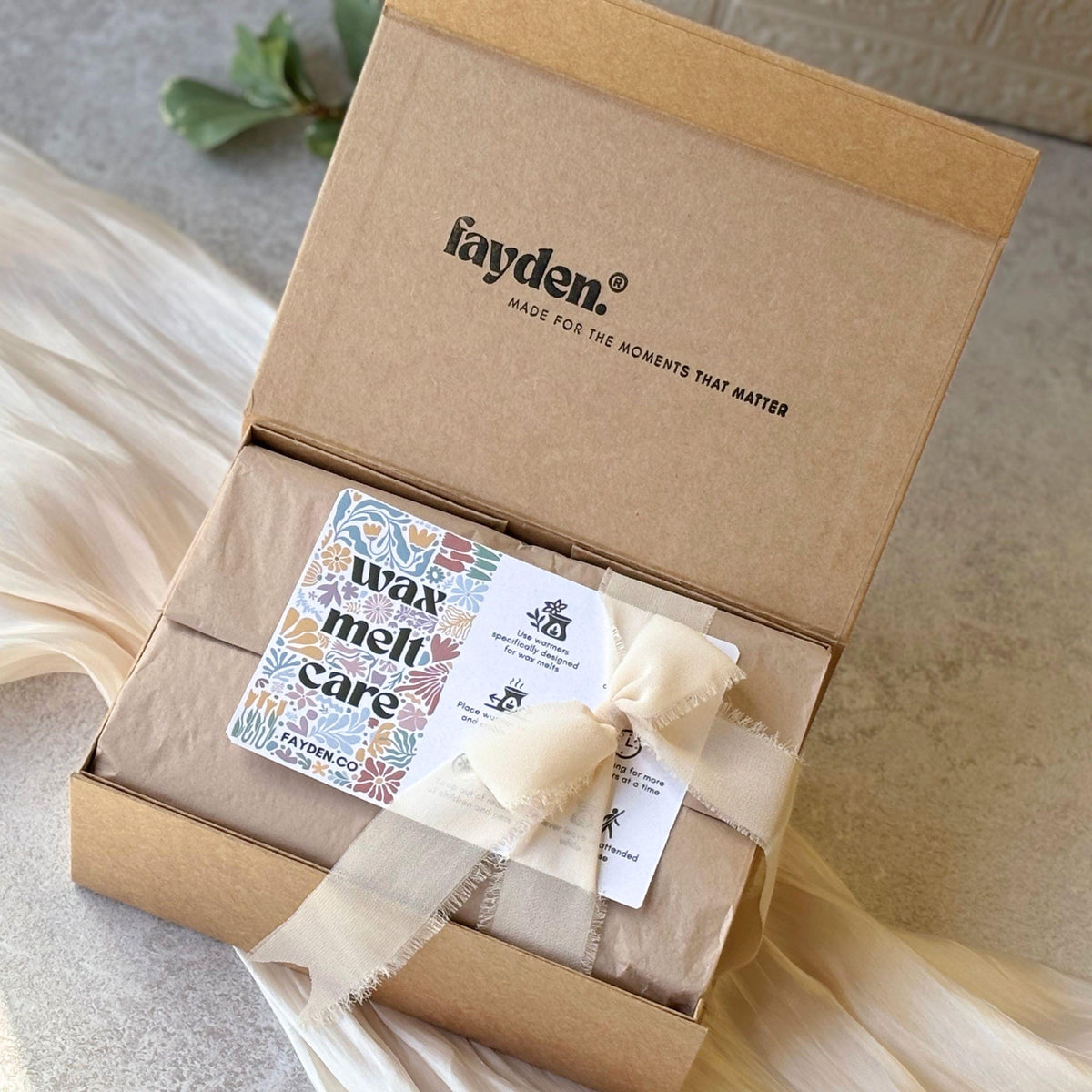 Premium Wax Melt & Burner Starter Set | Handmade Scented Soy Wax Melt Gift Box | Elevated Home Fragrance Gift | Aromatherapy Experience Idea